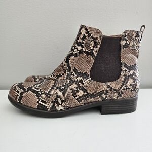 Kim Rogers Women'a Faux Snake Skin Bootie Size 7M